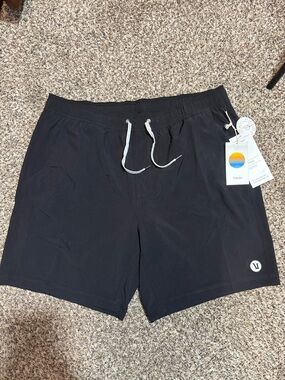 VUORI black Kore shorts. New. XL men’s